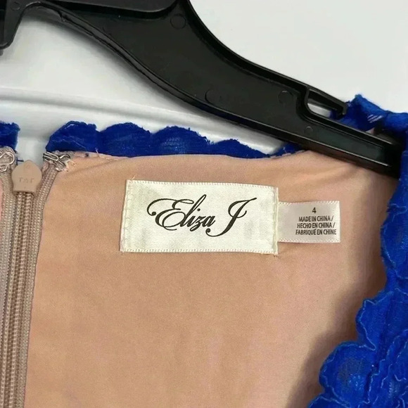 Eliza J Lace Overlay Fit and Flare Short Sleeve V Neck Dress Blue Sz 4 - Picture 5 of 9